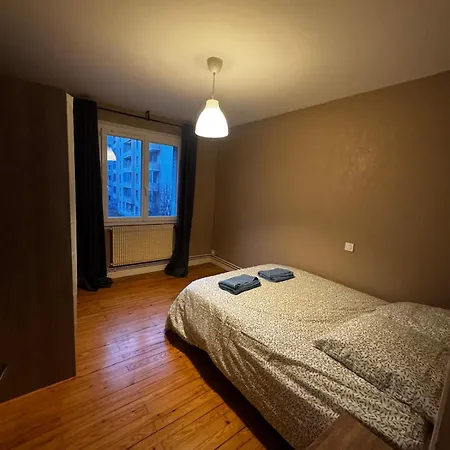 T5 Center - Station Apartment